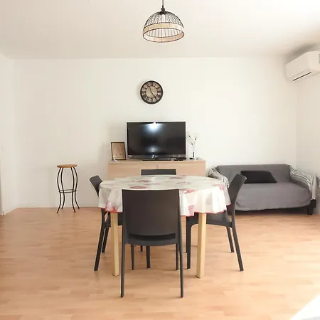 Entre Et Collines T2 Apartment *